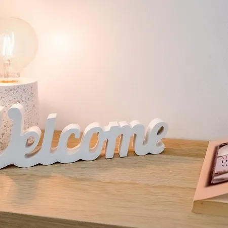 Апартаменты Guestready - Modern Comfort In *