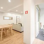 Guestready - Modern Comfort In * Almada