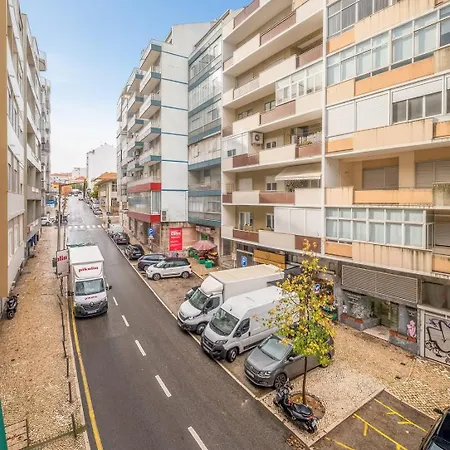 Guestready - Modern Comfort In *