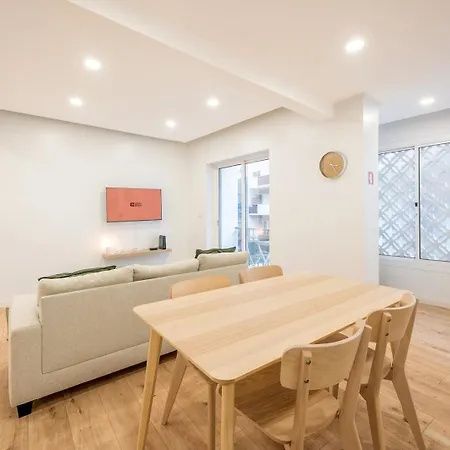 Guestready - Modern Comfort In *
