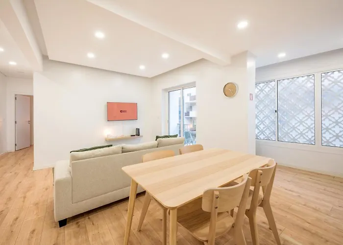 Guestready - Modern Comfort In *